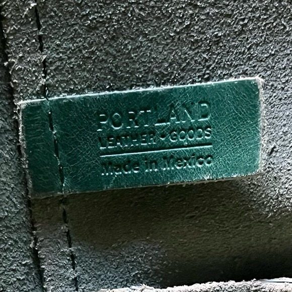Portland Leather Goods Medium Zipper Crossbody Bag in Cowboy Mint Green - Picture 14 of 16